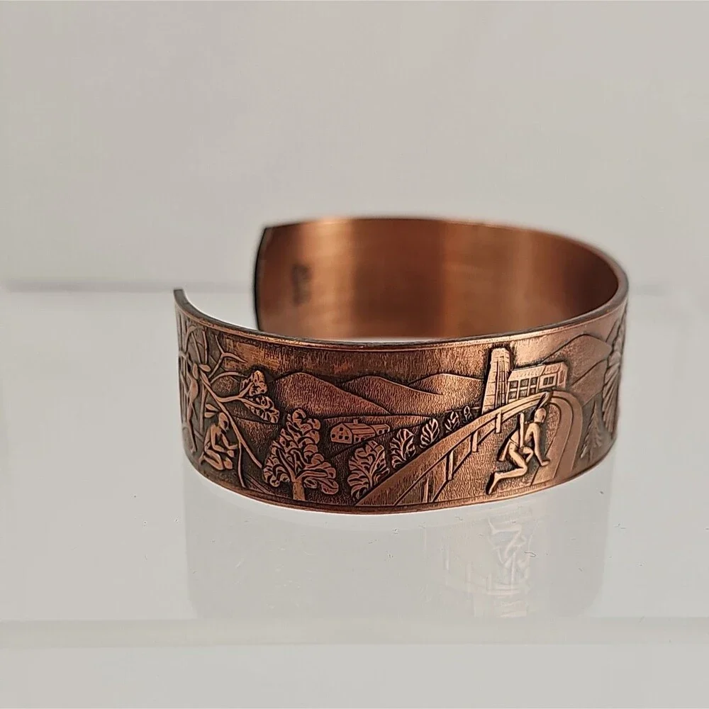 Vintage Mohawk Trail Solid Copper Cuff Bracelet Native American Souvenir